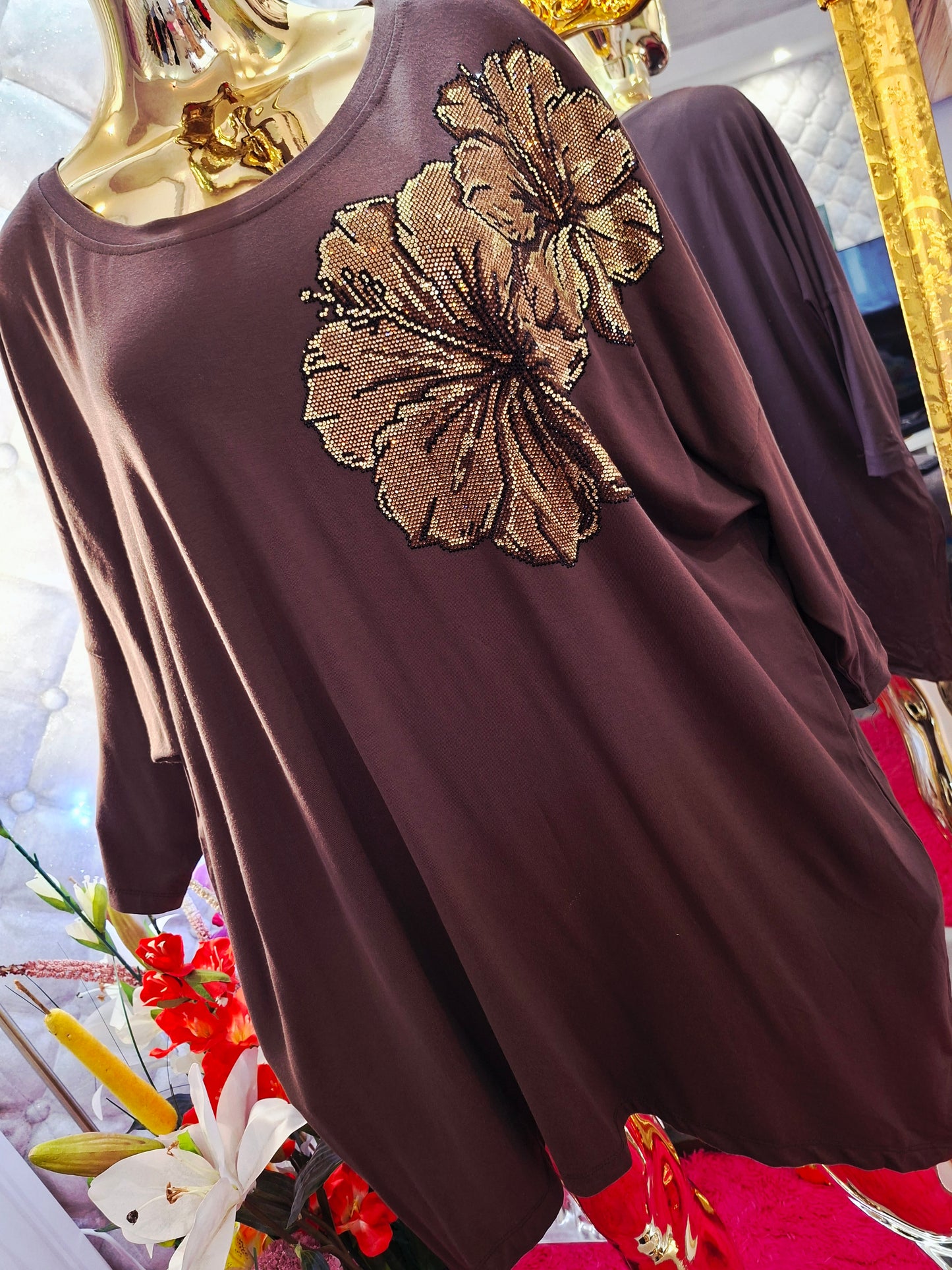 ✨ Oversized-Tunika mit goldenen Zirkonen und Blumen ✨ Strahlen Sie stilvoll mit dieser wunderschönen Oversized-Tunika,