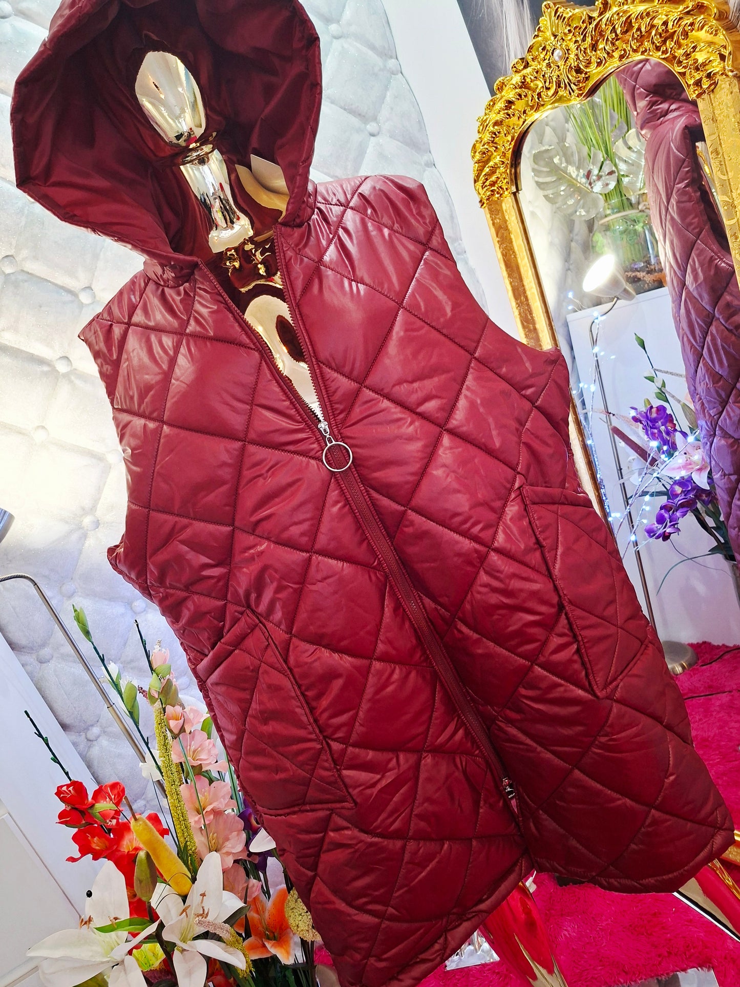 Kvalitná vesta s kapucňou a veľkými vreckami– praktický a štýlový kúsok do chladných dní! 💞💞