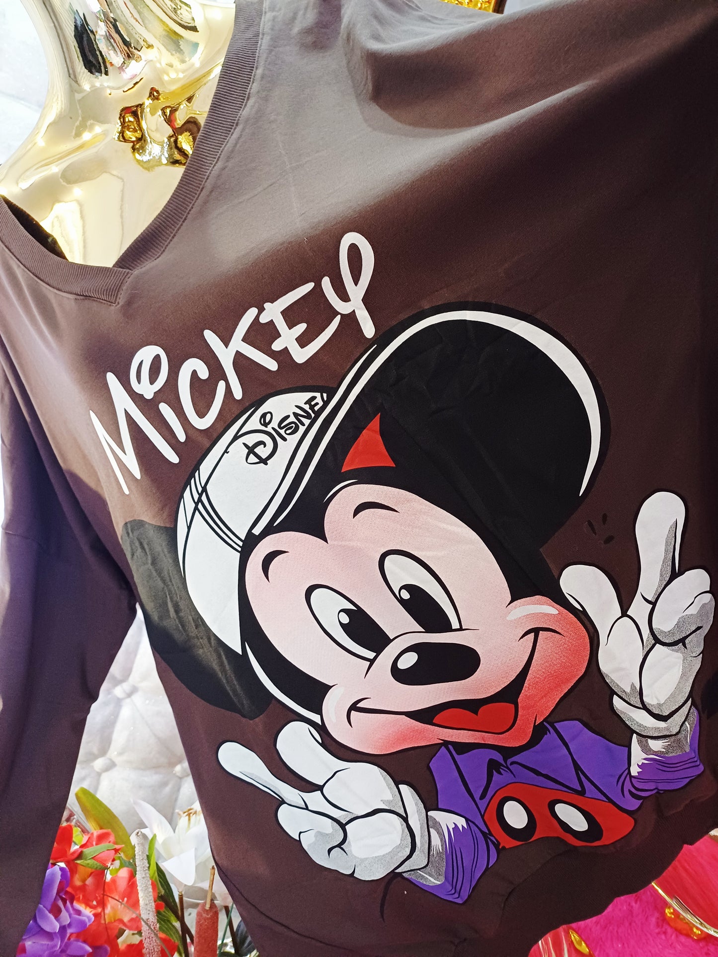 Váš obľúbený Mickey Mouse bavlneny je späť!✅️🙋‍♀️😍Perfektný kúsok pre všetkých fanúšikov Mickeyho, ktorí chcú spojiť štýl a pohodlie.