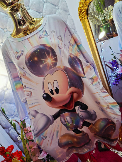 ✨ Ponorte sa do sveta pohodlia a štýlu s touto dlhú, nadčasovou tunikou! Vyrobená z bavlny, ktorá sa na dotyk doslova rozplýva – jemná, hebká a úplne rozprávková. 🌸