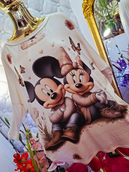 ✨ Tauchen Sie ein in eine Welt voller Komfort und Stil mit dieser langen, zeitlosen Tunika! Gefertigt aus Baumwolle, die sich auf der Haut wie eine zweite Haut anfühlt – weich, glatt und einfach fabelhaft. 🌸