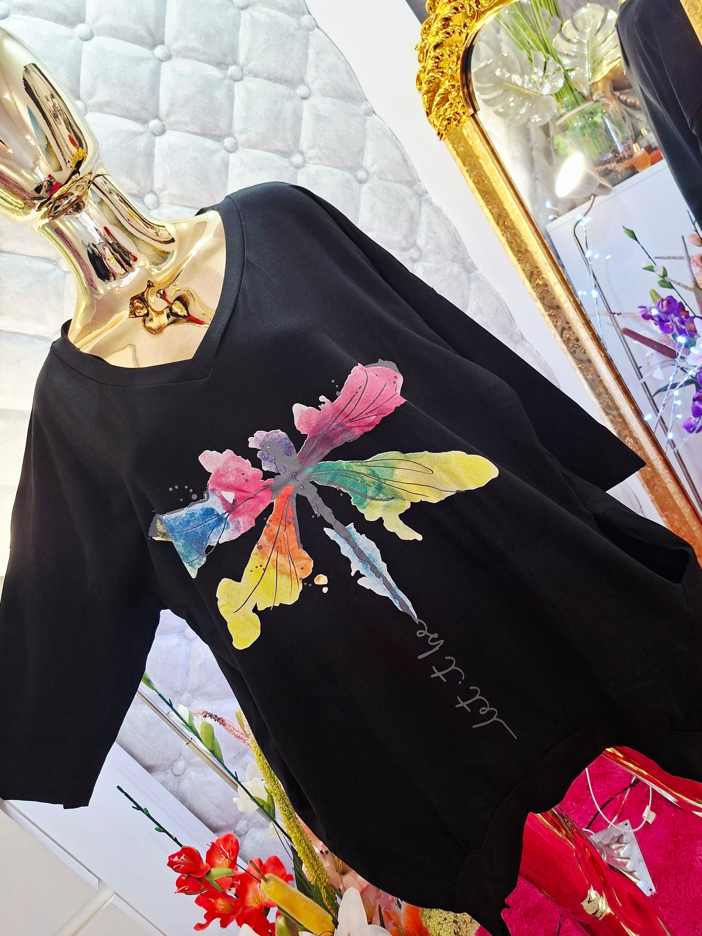 Dieses Modell vereint Komfort und Stil perfekt – man kann es als Kleid oder als verlängerte Tunika tragen. 💞💞💞💞🤗