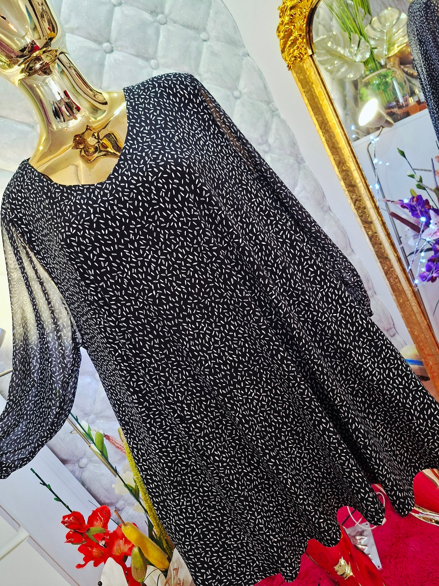 Plus Size/Puff

 🤍 Elegante Tunika in A-Linie – zeitlos, stilvoll und vielseitig kombinierbar 🩷🩷🩷🩷🩷🩷🩷🩷