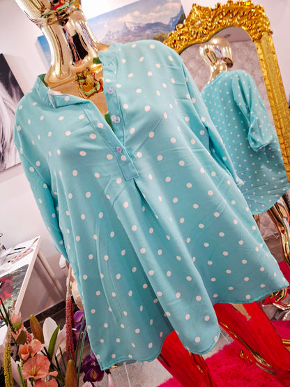 🌸 ELEGANTNÁ BODKOVANÁ TUNIKA – NADČASOVÝ ŠTÝL A POHODLIE 🌸 Menší rozmer