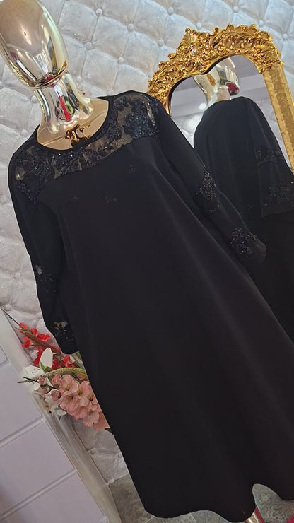 ✨🖤 SVIATOČNÉ ELEGANTNÉ ŠATY PRE BACUĽKY 🖤✨
Dámy, toto sú šaty, v ktorých budete neprehliadnuteľná