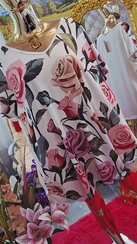 ELEGANTNÁ KVETINOVÁ NADROZMERNÁ TUNIKA
Táto krásna tunika je stvorená pre ženy, ktoré milujú jemnosť, eleganciu a pohodlie v jednom 💕