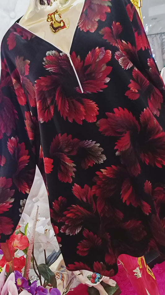 Štýlová  tunika na zips,ktorý si môžete ľubovoľne prispôsobiť 💥💥Je vyrobená z mäkkého, príjemného materiálu, ktorý vás udrží v teple počas chladnejších dní