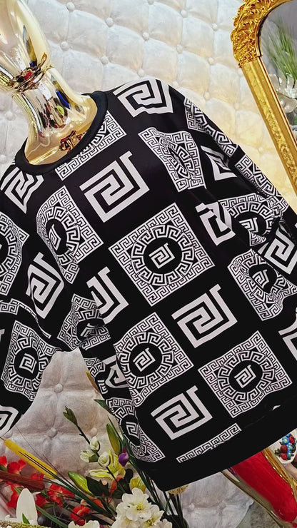 ✨🖤🤍 ELEGANTNÁ VZOROVANÁ MIKINA – HREJIVÁ KRÁSKA PRE KAŽDÝ DEŇ 🤍🖤✨