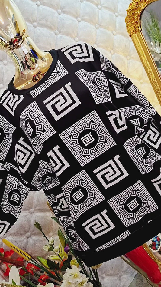 ✨🖤🤍 ELEGANTNÁ VZOROVANÁ MIKINA – HREJIVÁ KRÁSKA PRE KAŽDÝ DEŇ 🤍🖤✨