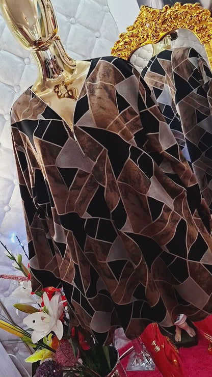 Pohodlný velký rozmer, úžasný materiál a praktický zips vo výstrihu – kúsok, ktorý si zamiluješ hneď pri prvom oblečení.💞💞