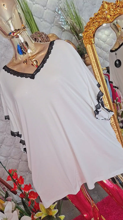 🤍✨ ELEGANTNÁ TURECKÁ TUNIKA OVER CHIC 🩷🖤 Luxusná krajka zdobí výstrih do písmena V a zároveň aj rukávy..💐🩷