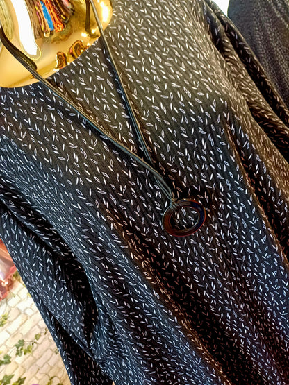 ✨ Úžasná jemná vrúbková nadrozmerná tunika ✨💞💞💞💞 Má štýlové 3/4 rukávy a je ušitá z materiálu, ktorý je príjemný, mäkký a veľmi kvalitný – ODPORÚČAM.‼️‼️‼️