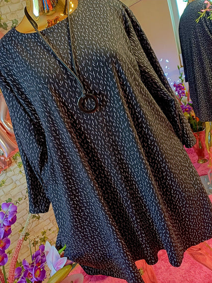 ✨ Úžasná jemná vrúbková nadrozmerná tunika ✨💞💞💞💞 Má štýlové 3/4 rukávy a je ušitá z materiálu, ktorý je príjemný, mäkký a veľmi kvalitný – ODPORÚČAM.‼️‼️‼️