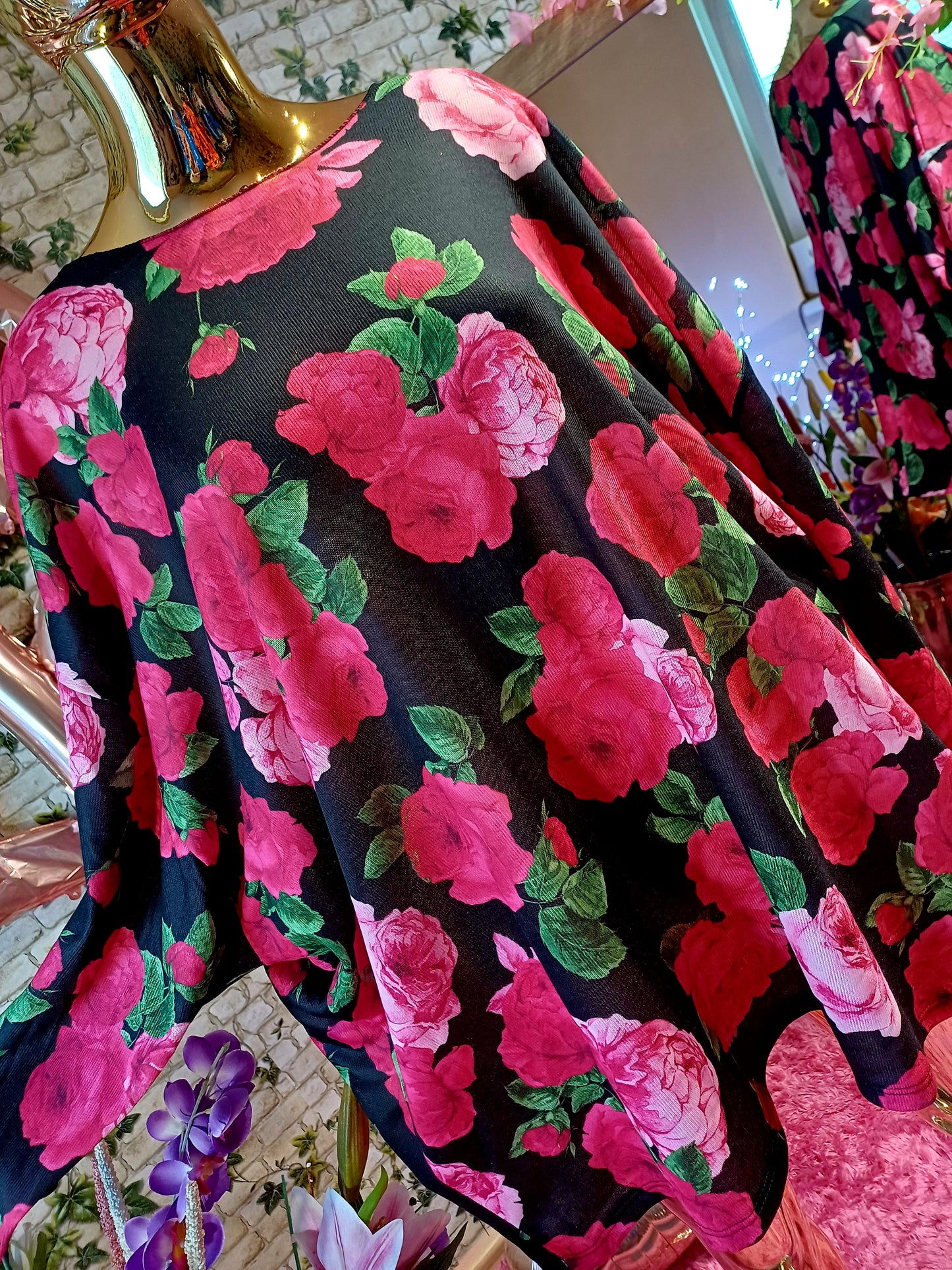 ✨ Skutočne krásny MAXI 👉😍nadrozmerný svetrík ✨Je príjemný na dotyk, ľahučký, no zároveň zahreje. 💖 Krásne kombinácie farieb