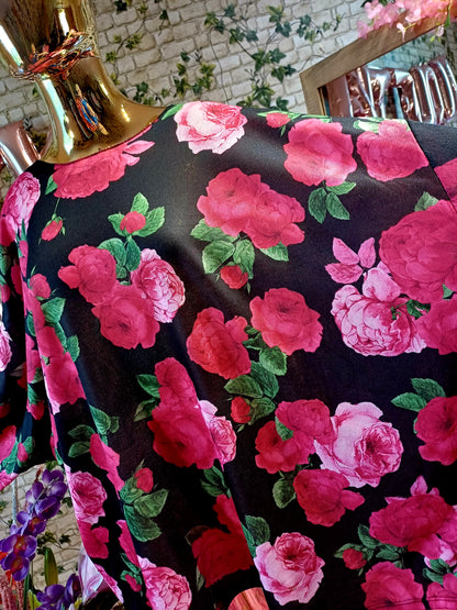 ✨ Skutočne krásny MAXI 👉😍nadrozmerný svetrík ✨Je príjemný na dotyk, ľahučký, no zároveň zahreje. 💖 Krásne kombinácie farieb